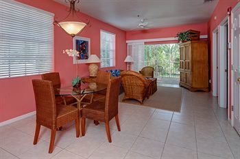 Olde And Inn Marco Island
